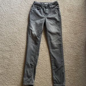 LEVI’S. Jeans. High-Rise Skinny.